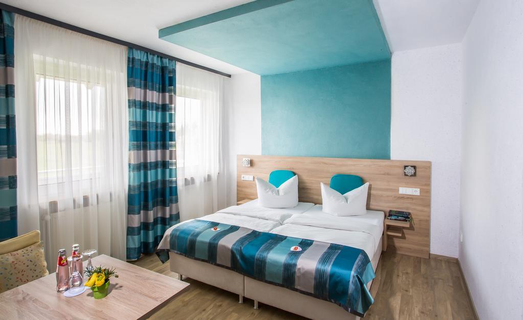 Landgasthof Buettel Geisfeld  Bagian luar foto